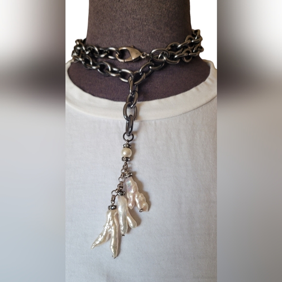 Baroque Pearl Tassel Necklace - Picture 3 of 16